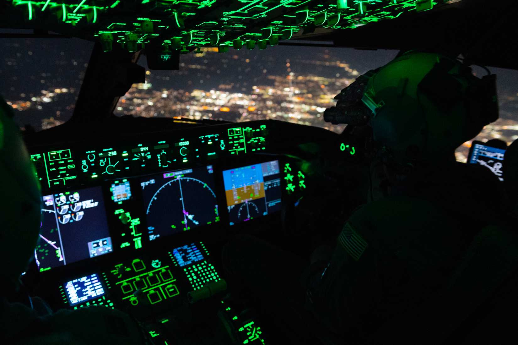 Cockpit_of_a_KC-46A_Pegasus