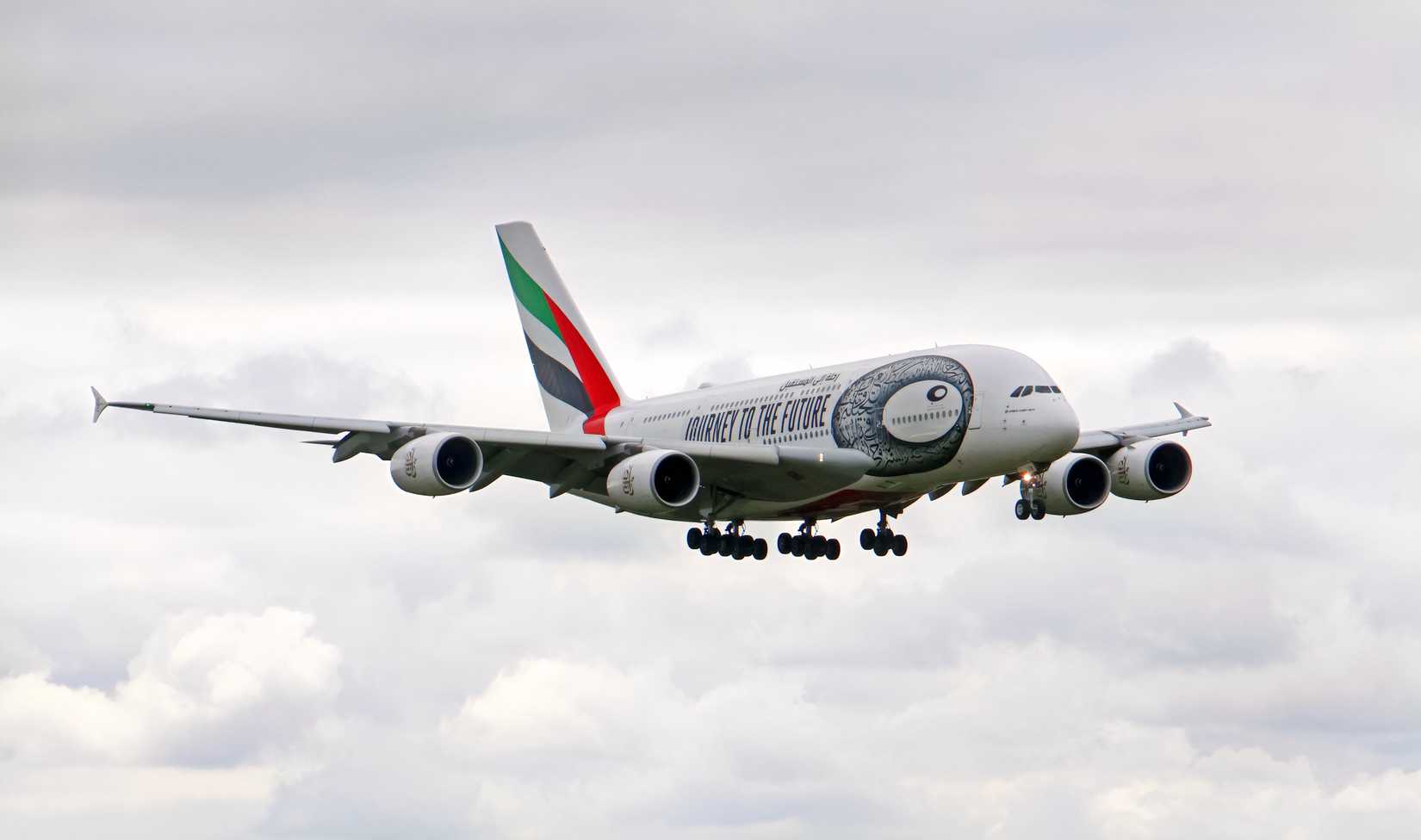 Emirates A380 A6-EUX