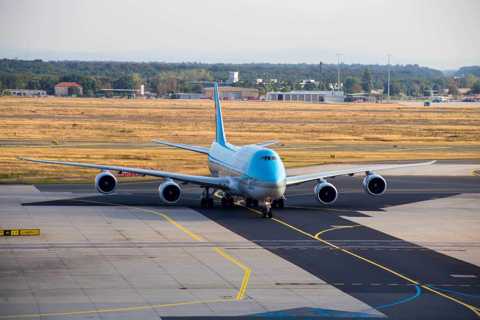 Korean Air Boeing 747-8 N747SN