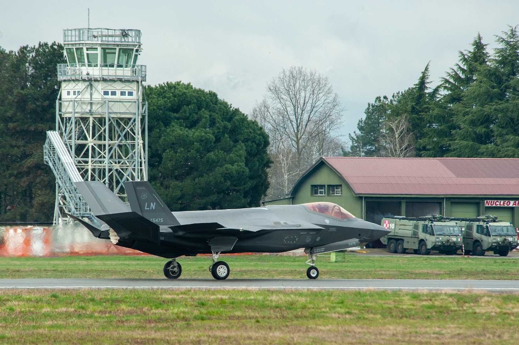 On March 24, the first United States Air Forces in Europe aircraft, an F-35 Lightning II, from the 495th Fighter Squadron was inducted into the facility in Cameri, Italy.
