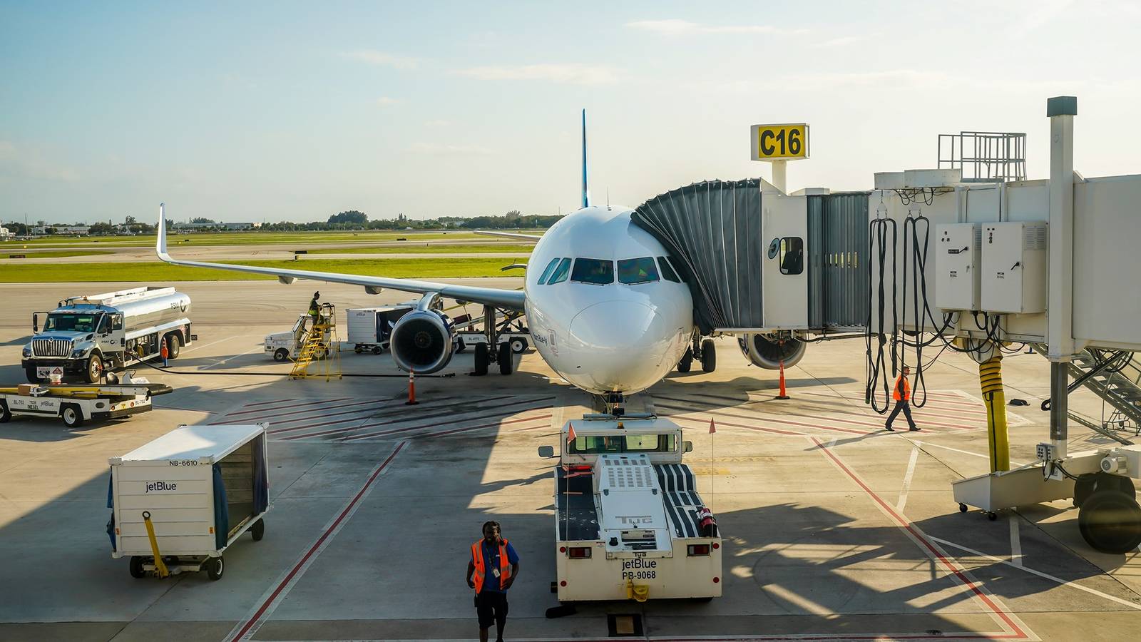 “It's Not Legal”: Pilot Files Lawsuit Over Palm Beach Airport’s Renaming After Donald Trump