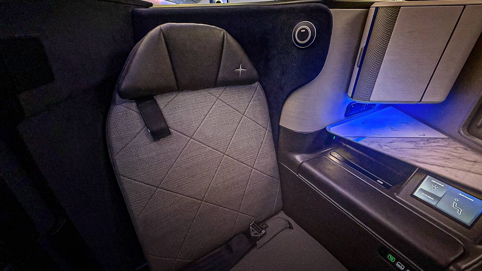 The Striking Differences Between United's Polaris 2.0, Delta One ...