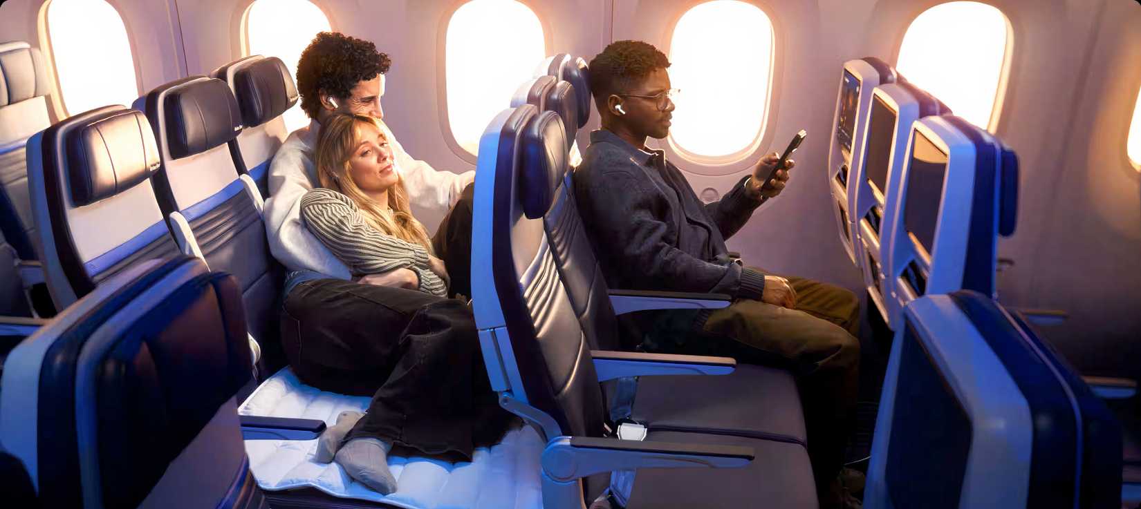United Airlines Relax Row