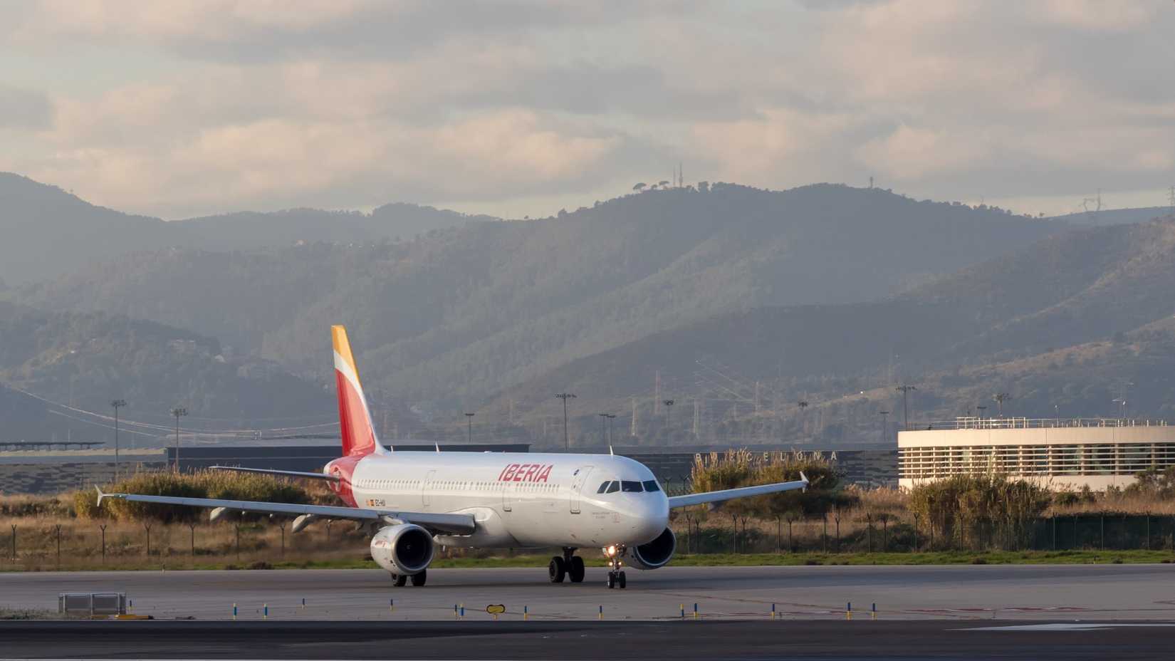 5 Airports Rebuilding Their Runways Before The 2027 Safety Deadline ...
