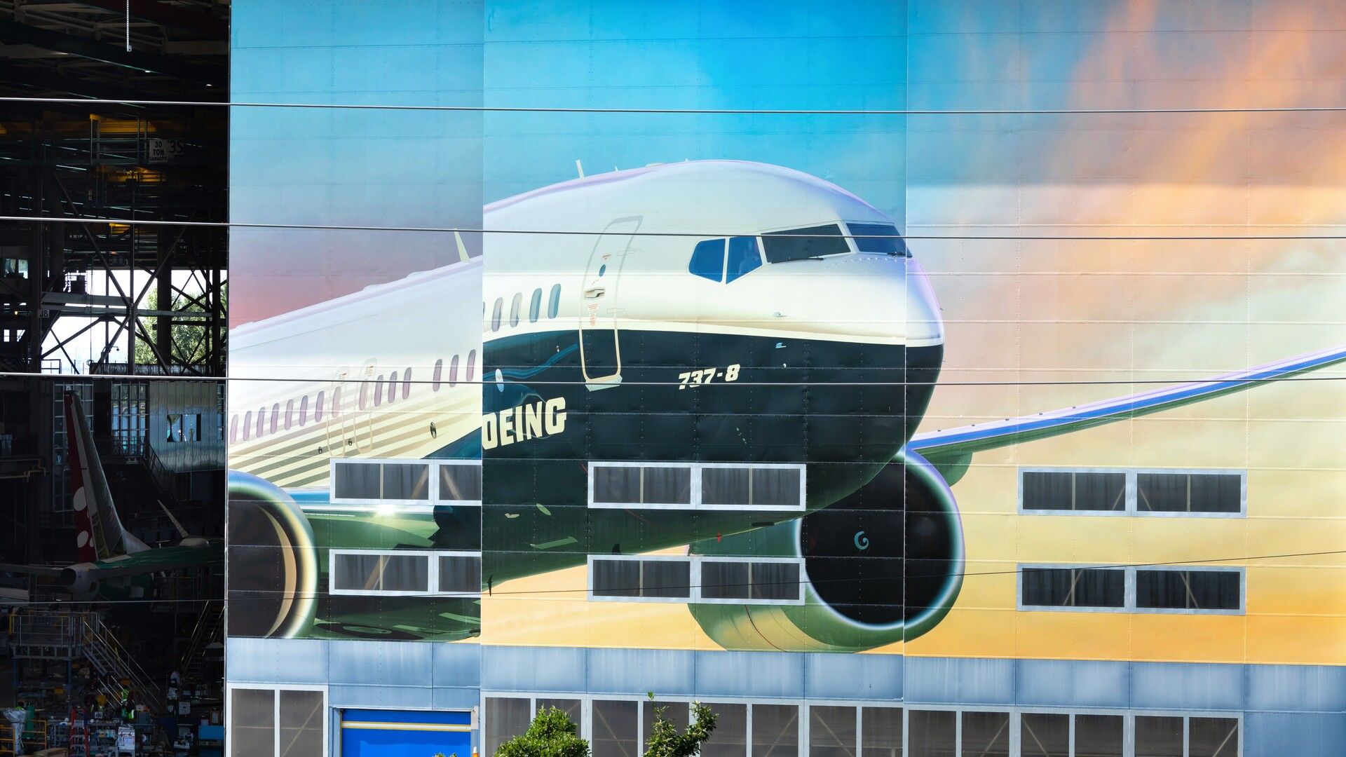 Boeing Outdelivers Airbus in Q1 2026: 737 Production Surpasses A3