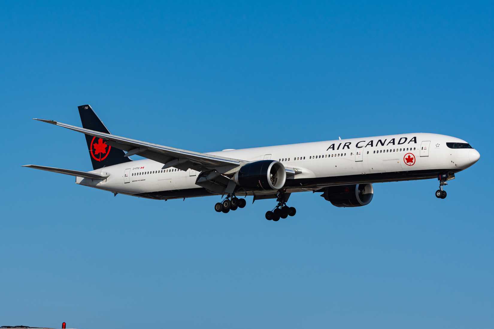 Air Canada 777 Inflight