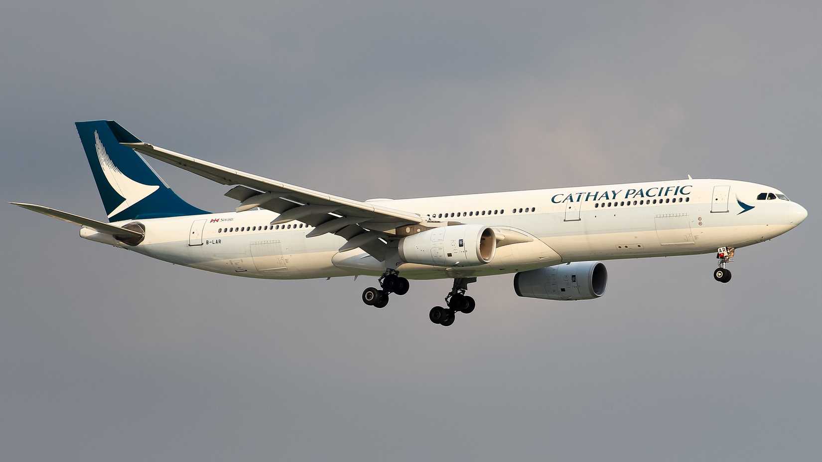 Cathay Pacific Airbus A330-300 On Approach