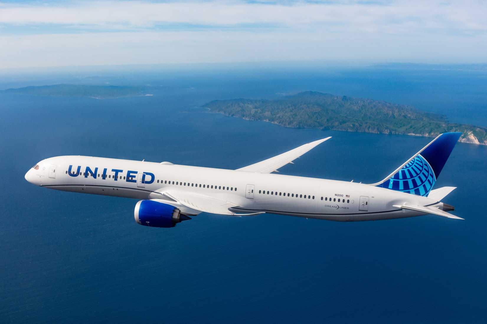 United Airlines Boeing 787 Inflight