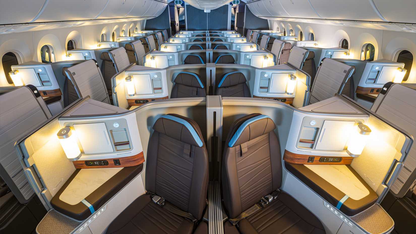 تطلق الخطوط الجوية أجنحة درجة الأعمال الجديدة كليًا على متن طائرة Boeing 787-9 Dreamliner في عام 2026