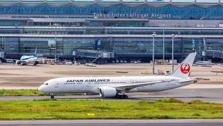 Japan Airlines Boeing 787