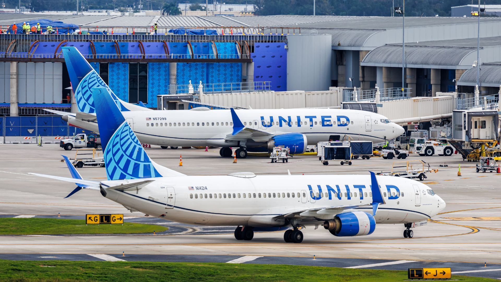 United Airlines 737