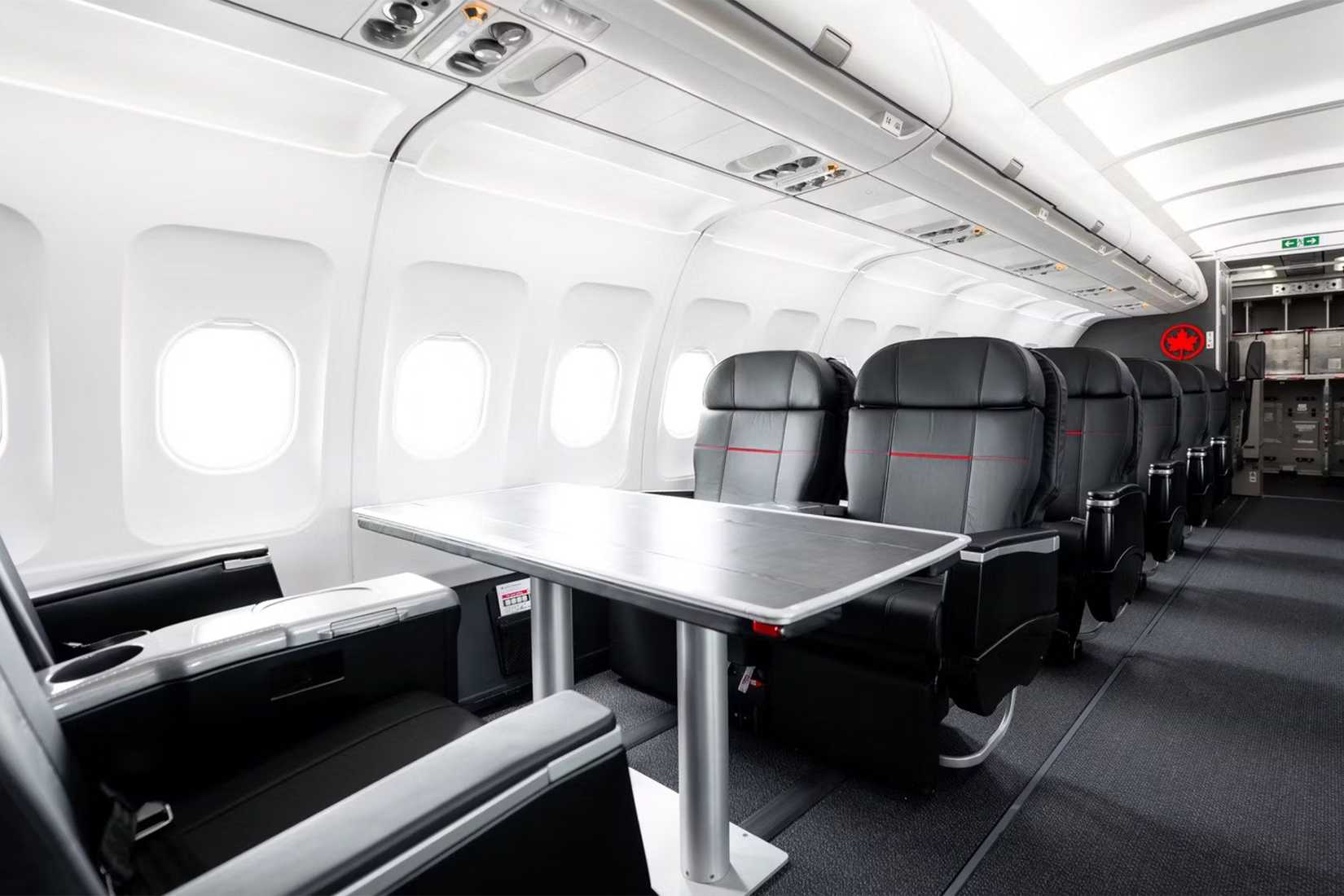 Air Canada Jetz Airbus A320 interior