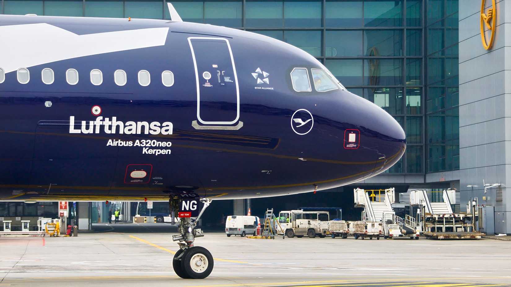 Lufthansa A320 100 years livery