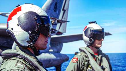 5-High-Paid-Navy-Pilots