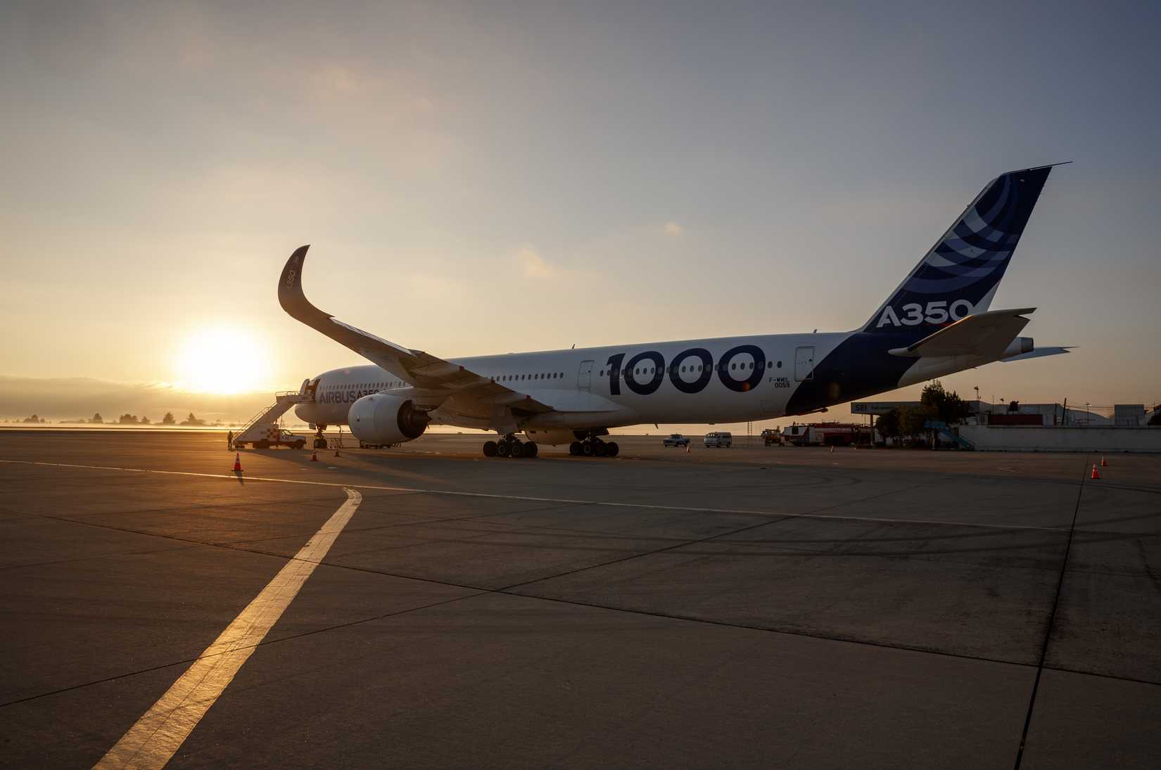 A350-1000 Airbus MSN059 altitude test - on ground at the sunrise
