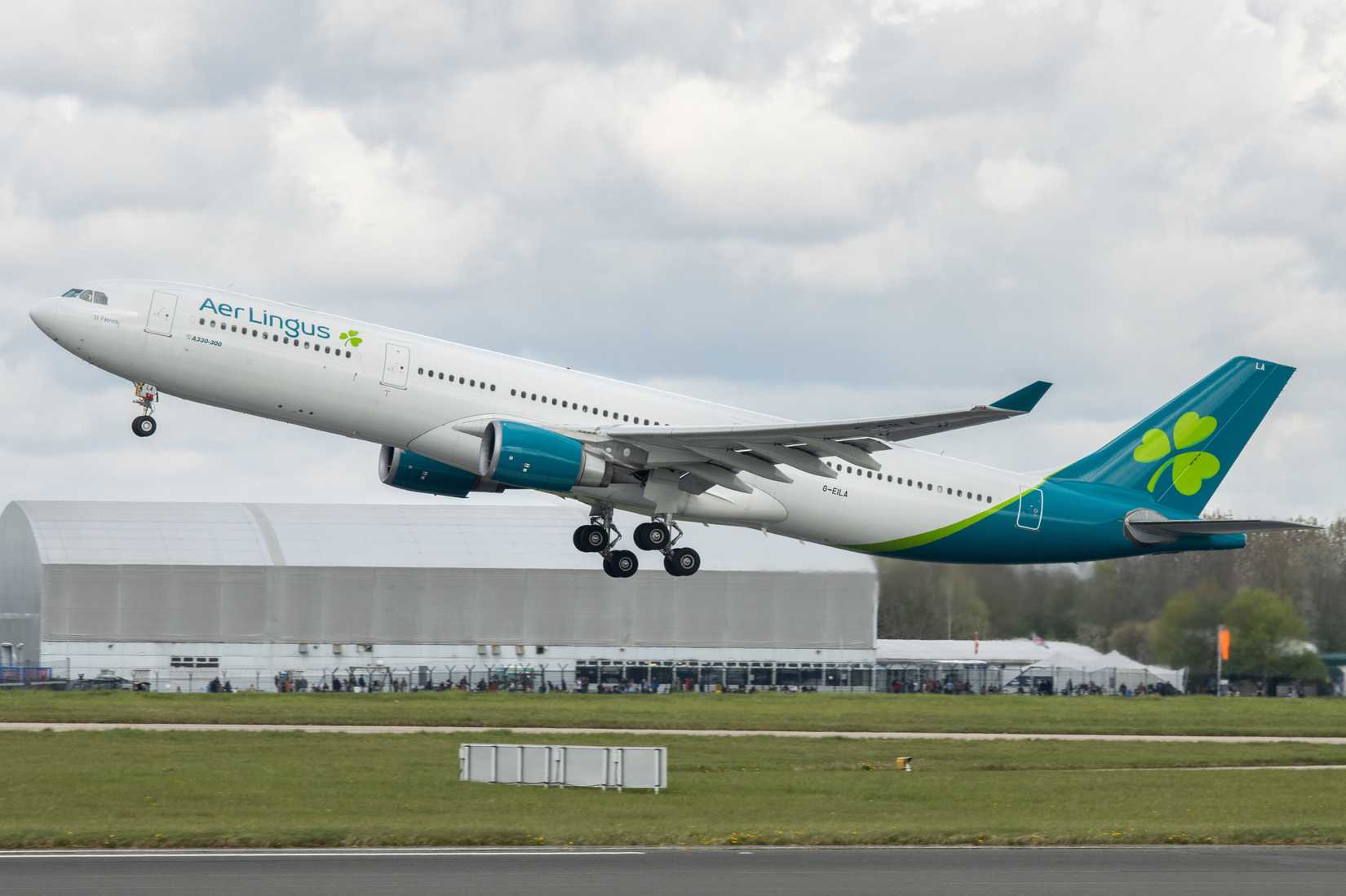 Aer Lingus A330 taking off