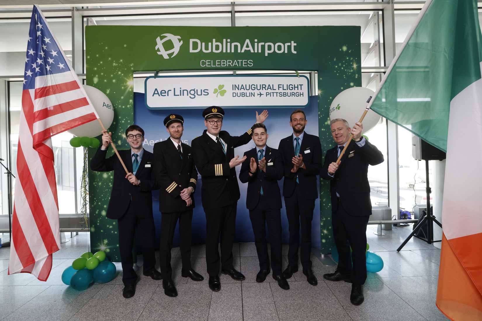 Aer Lingus Staff At Dublin Gate
