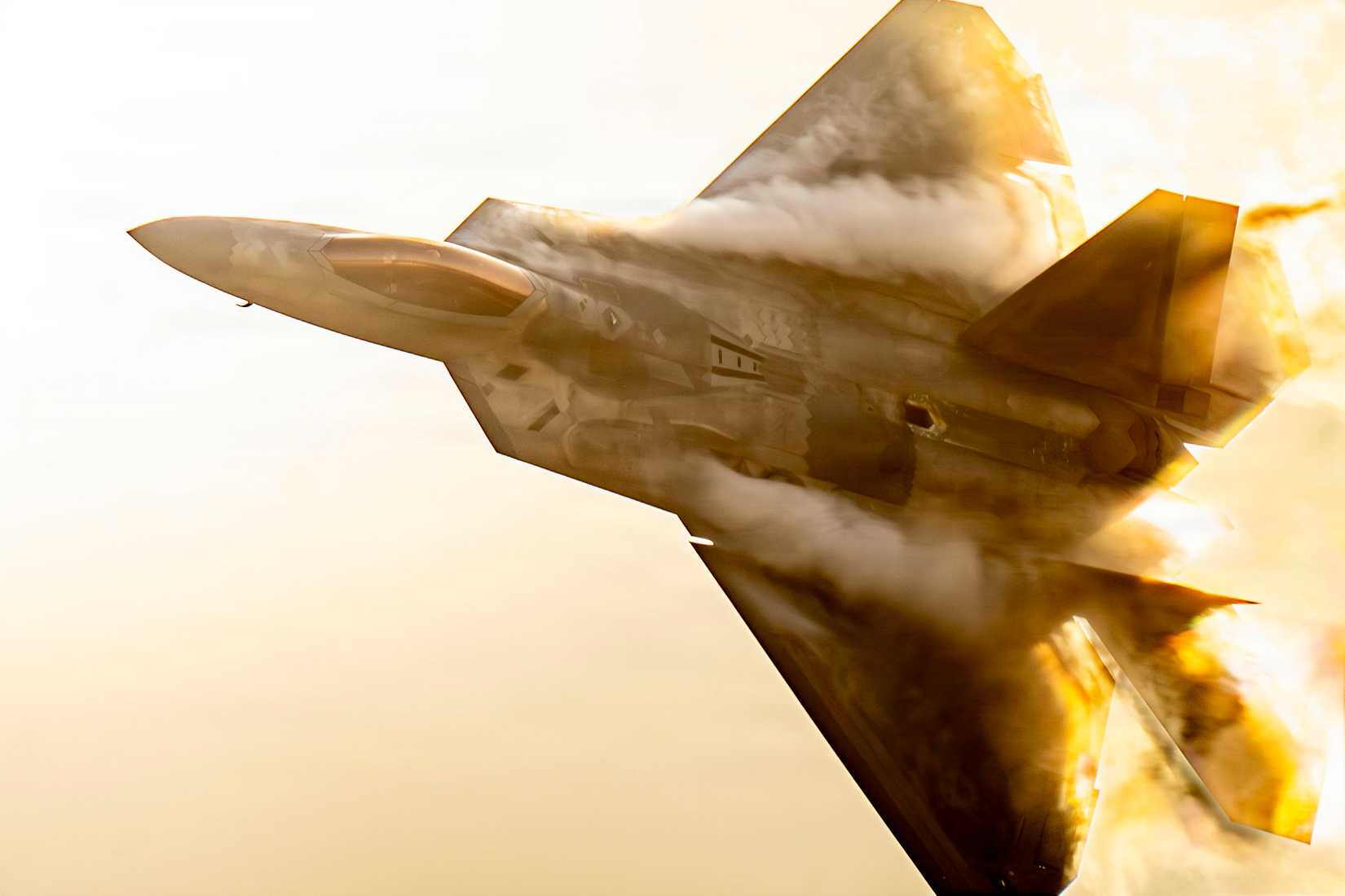 Air Force F-22 Raptor arrives at Naval Air Station Meridian, Mississippi, March 26, 2026.