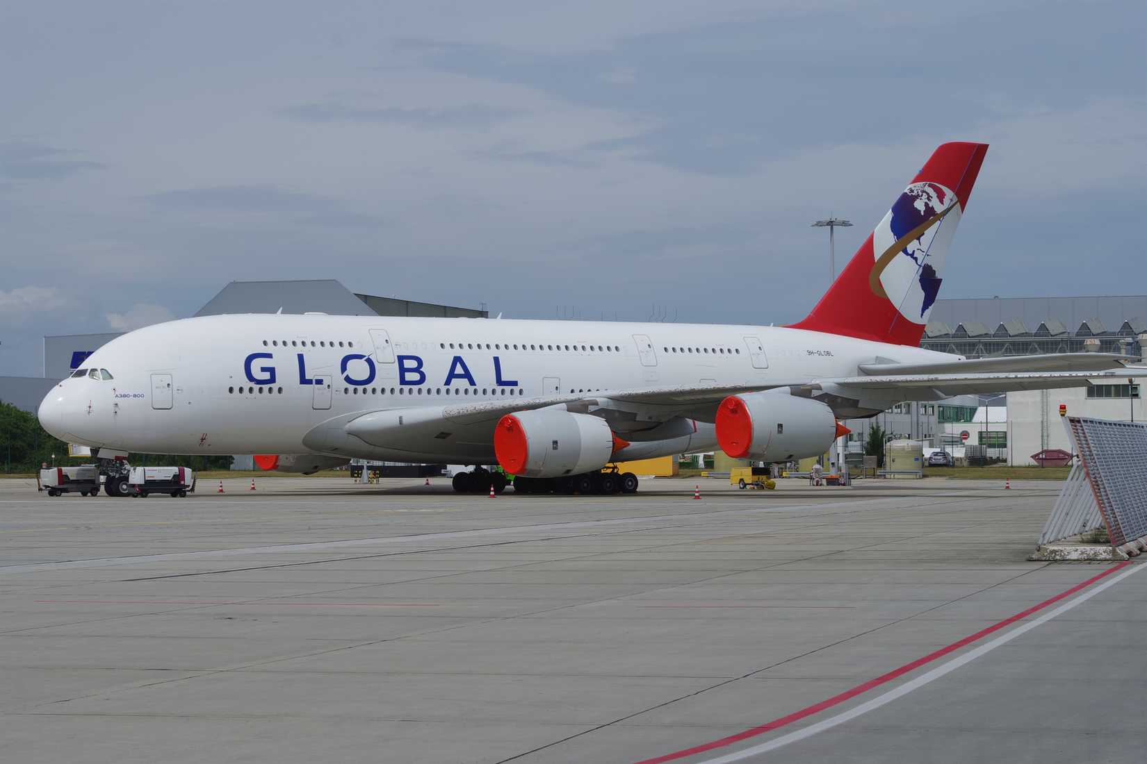 Airbus_A380-841_(c-n_120,_9H-GLOBL)_2025-06-04_Andre_Gerwing_Collection_ID_023886