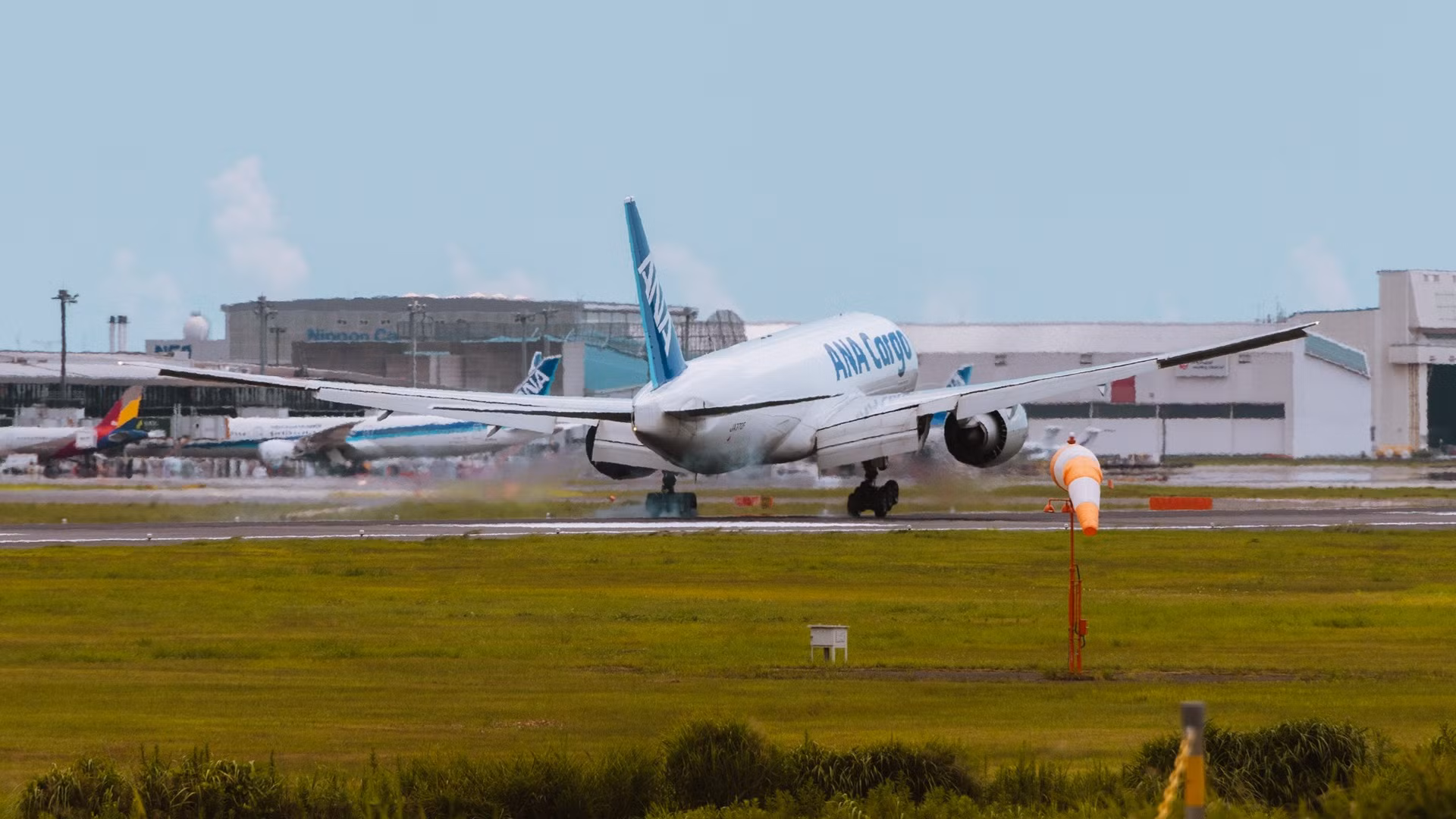 Chicago O'Hare Havalimanı'nda Uçak Çarpışması