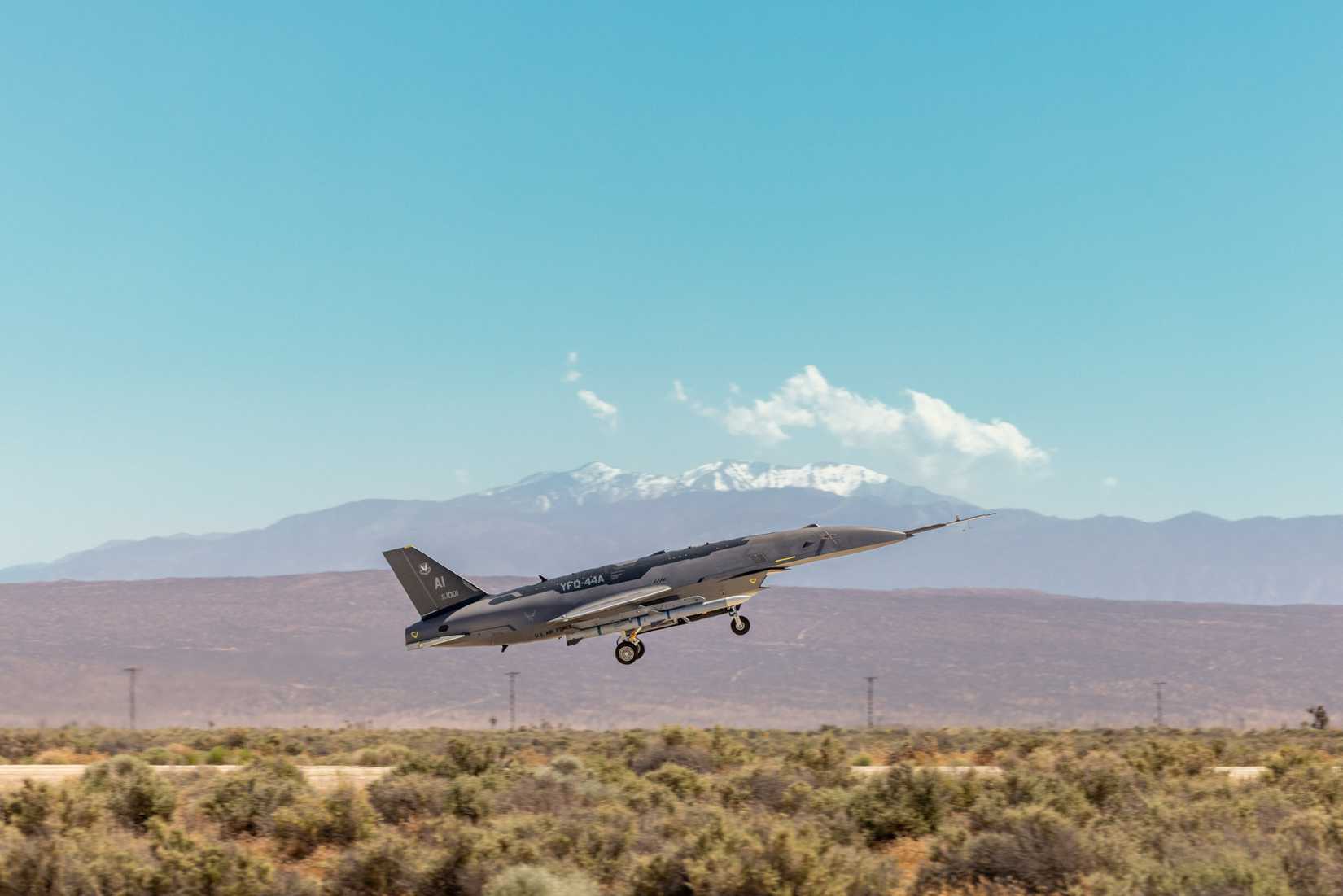 Anduril YFQ-44A CCA flying
