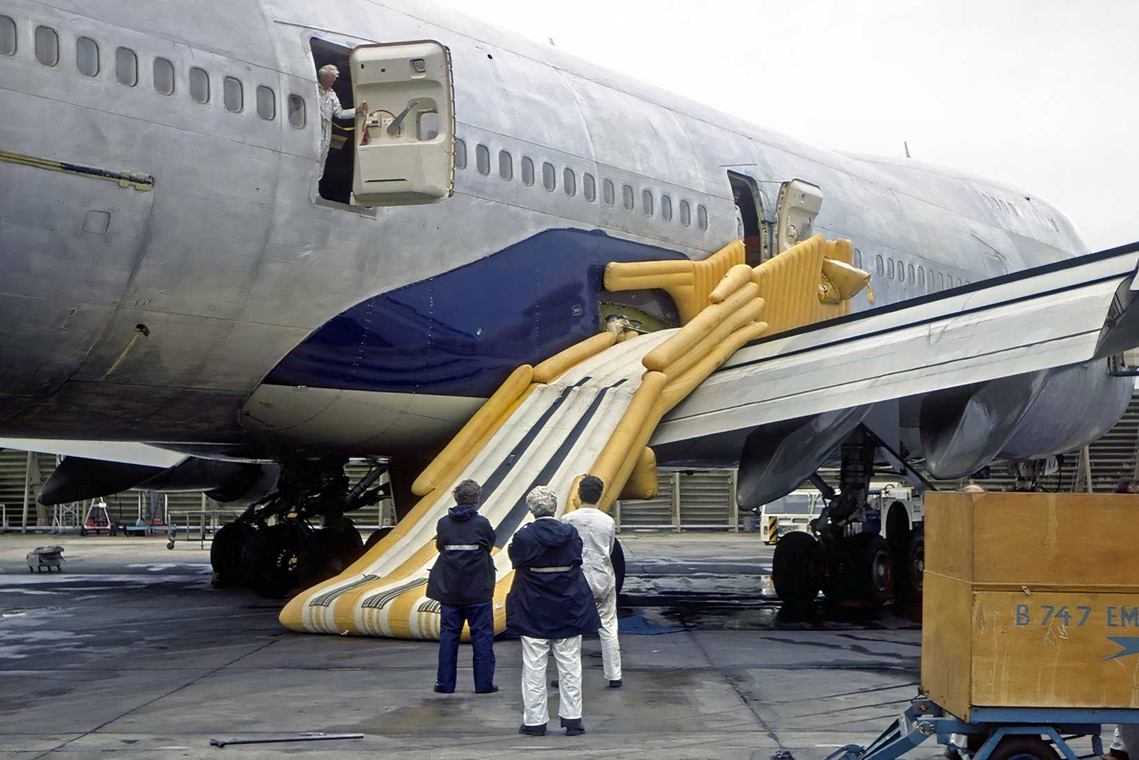 Boeing 747-100 Slide Deployed