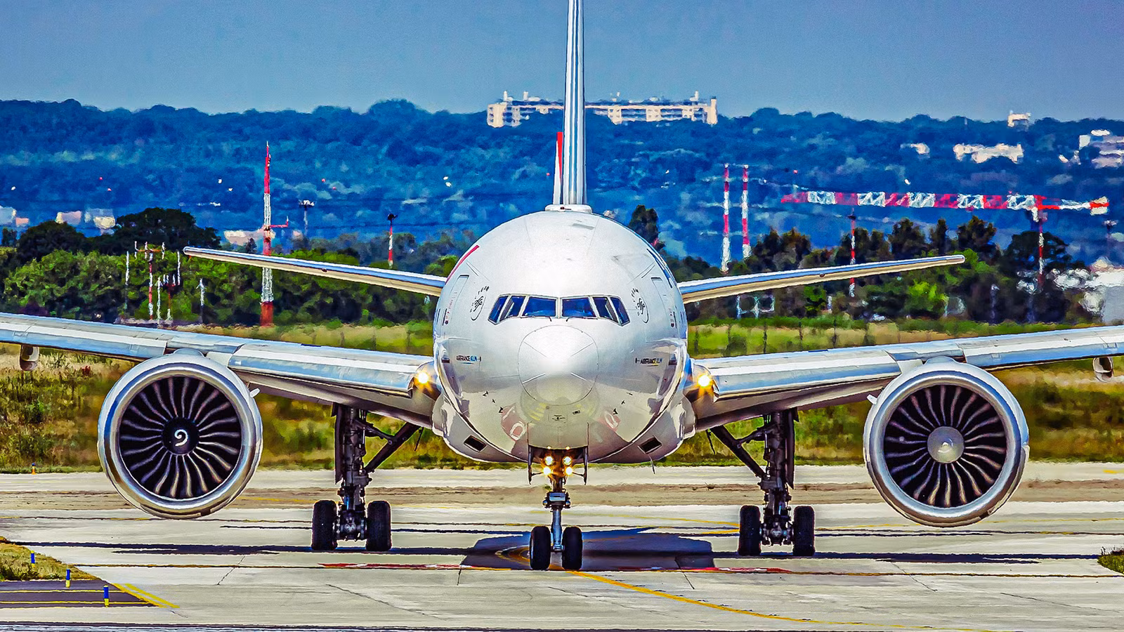 Boeing 777 Pilot Maaşları 2026'da Rekor Seviyeye Ulaşacak