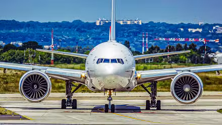 This Is How Much Boeing 777 Pilots Earn