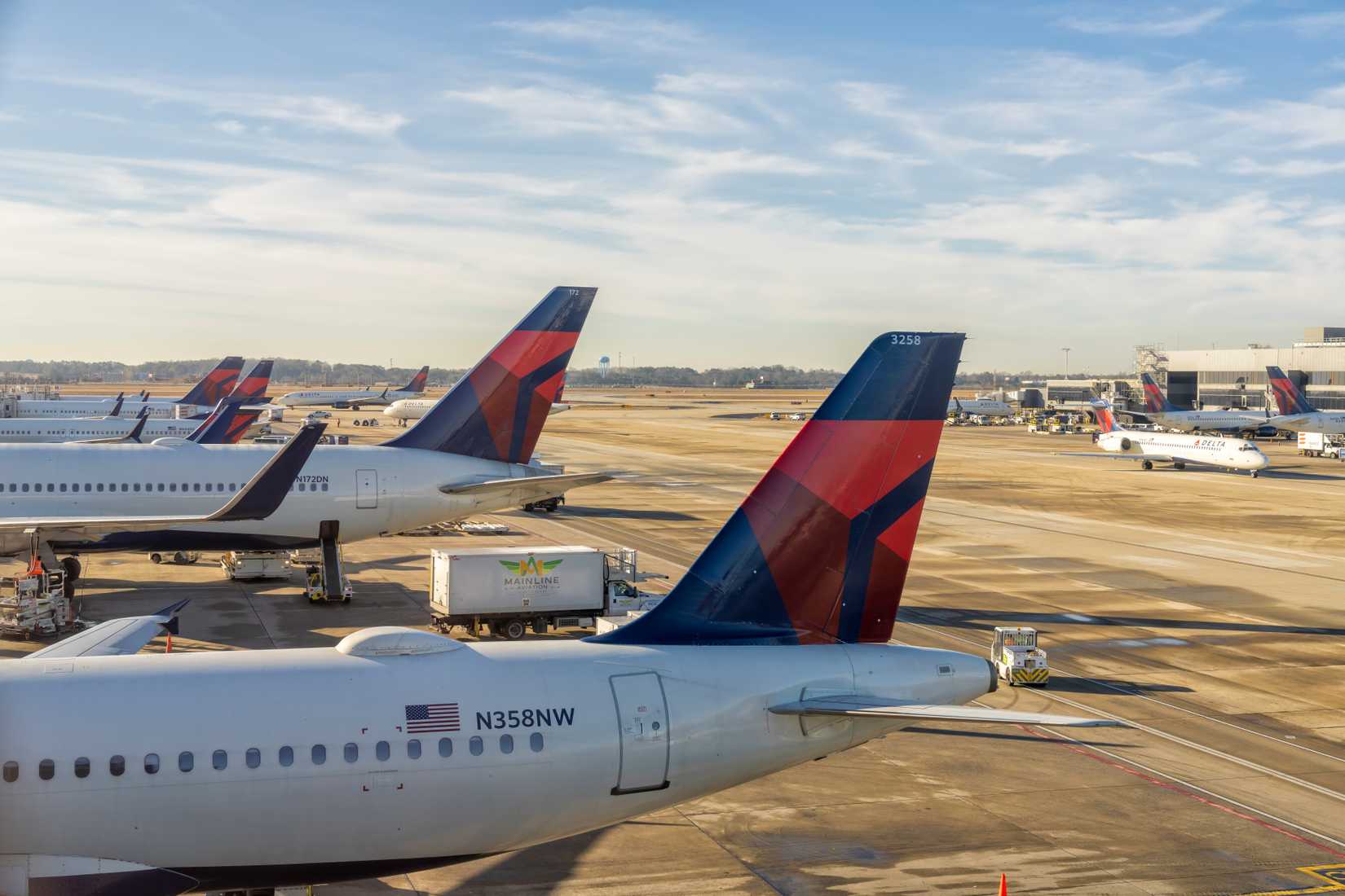 Delta Airlines airplanes by the gates on Hartsfield-Jackson Atlanta International Airport.