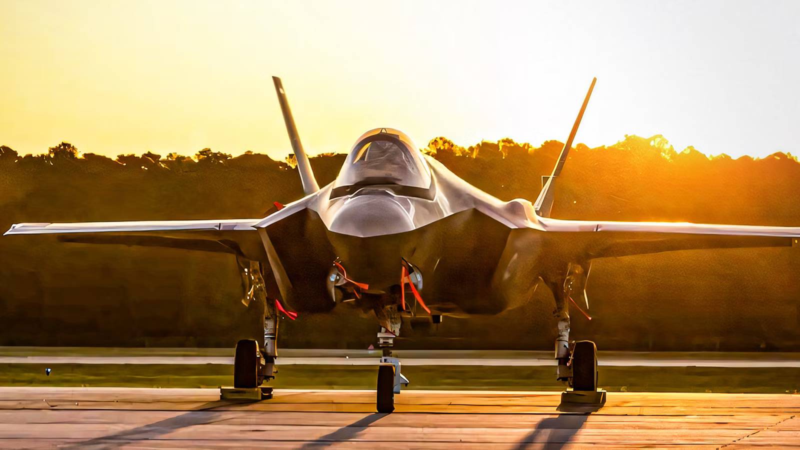 F 34 Raptor This Aircraft Defied A Decade Of Cost Overruns To Become The Most ...