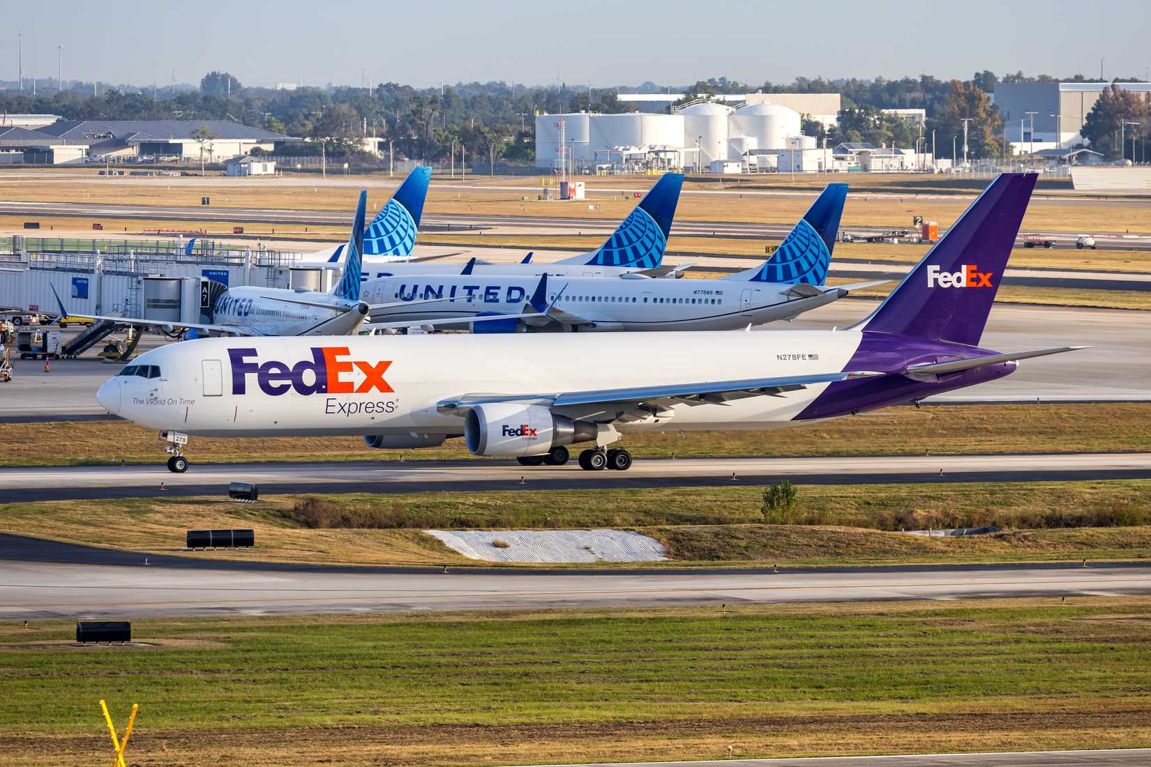 FedEx Boeing 767-300F taxiing