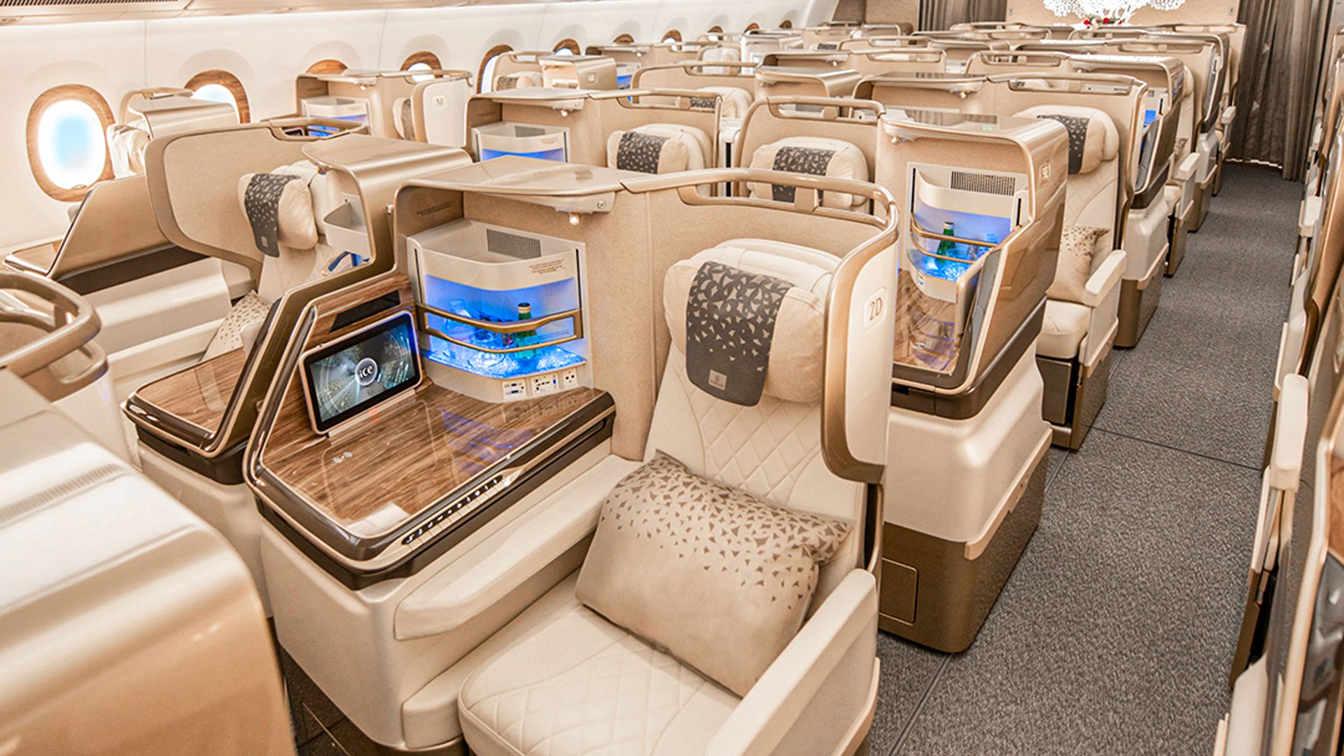 Here's How Emirates' New Airbus A350 Business Class Compares To Its Older Boeing 777 Cabin