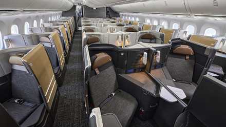 Here's How Much A Business Class Ticket On American Airlines' Boeing 787 Actually Costs In 2026
