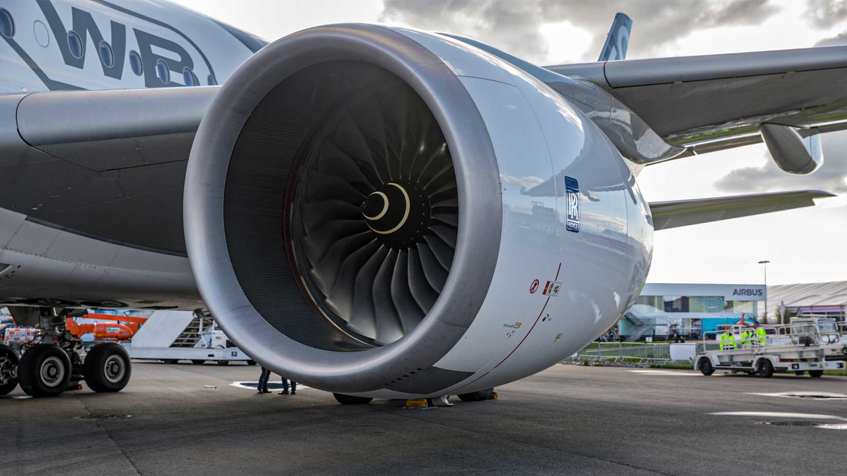 How The Rolls-Royce Trent XWB's Extreme Bypass Ratio Creates Problems No Other Jet Engine Faces