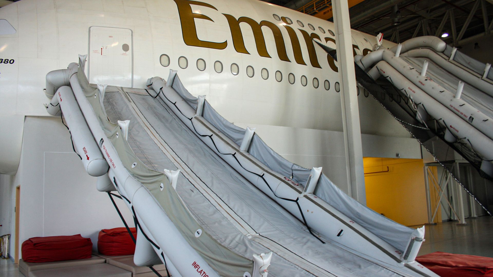 Is It True That Business Class Passengers Get Priority During An Emergency Evacuation