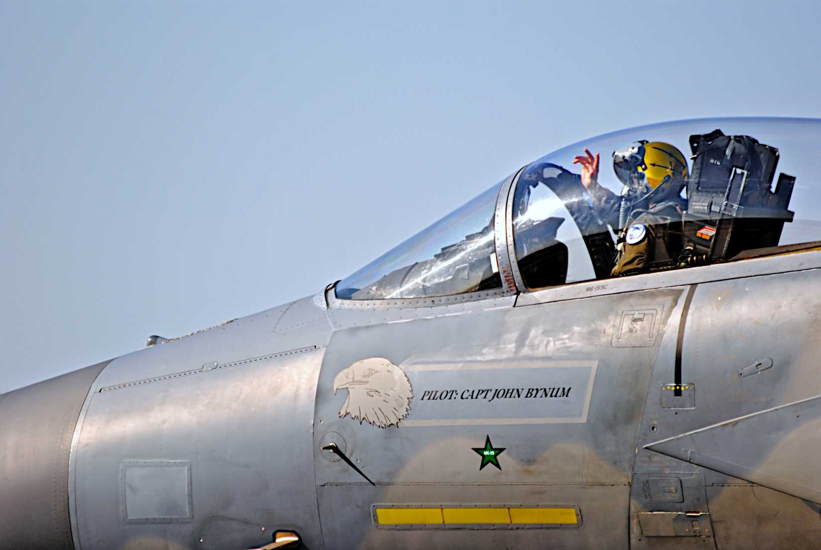 Kill marking on F-15