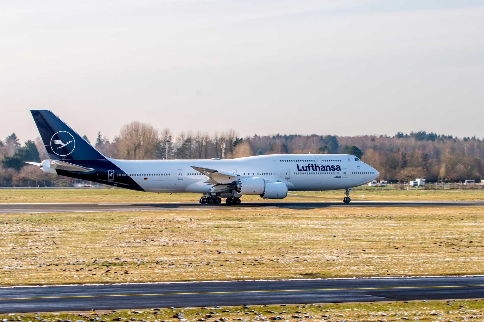 Lufthansa Boeing 747-8 taxiing