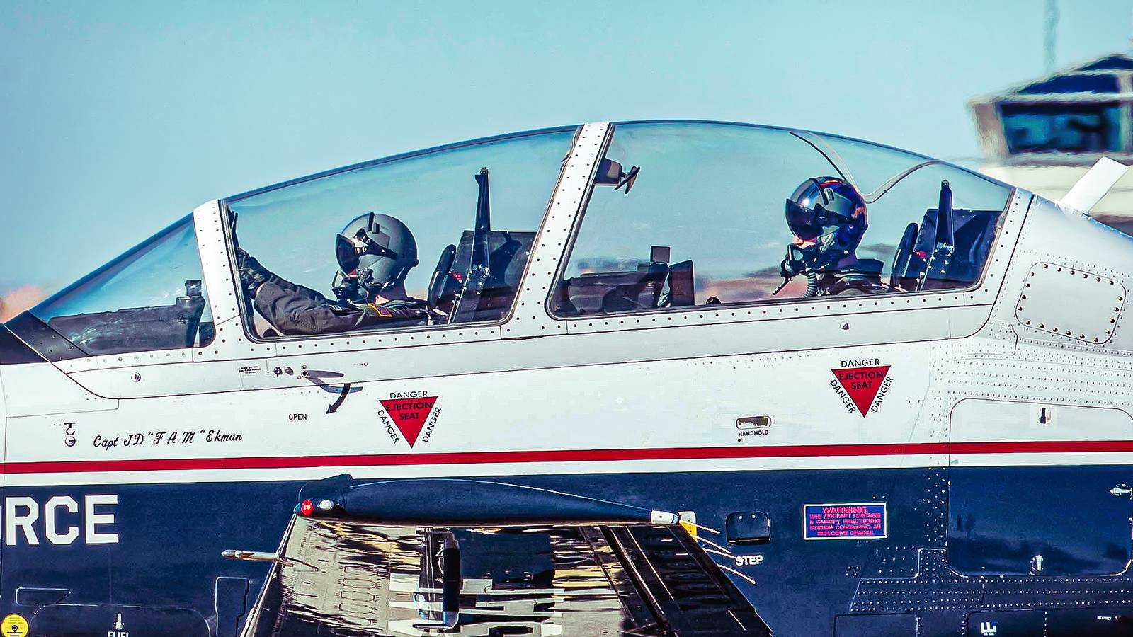 How Military Pilot Salaries Compare Across The US, UK, Japan & China In 2026