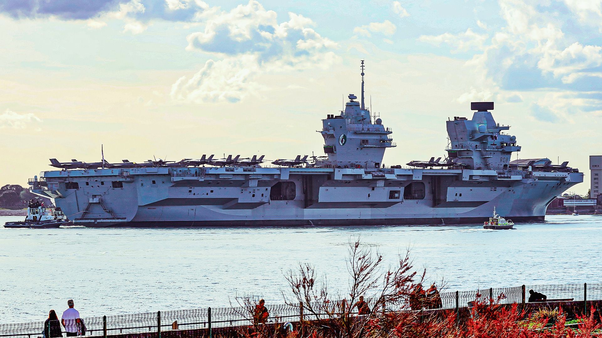 İngiltere, F-35B'lerle Uçak Gemilerini Doldurmakta Zorlanıyor