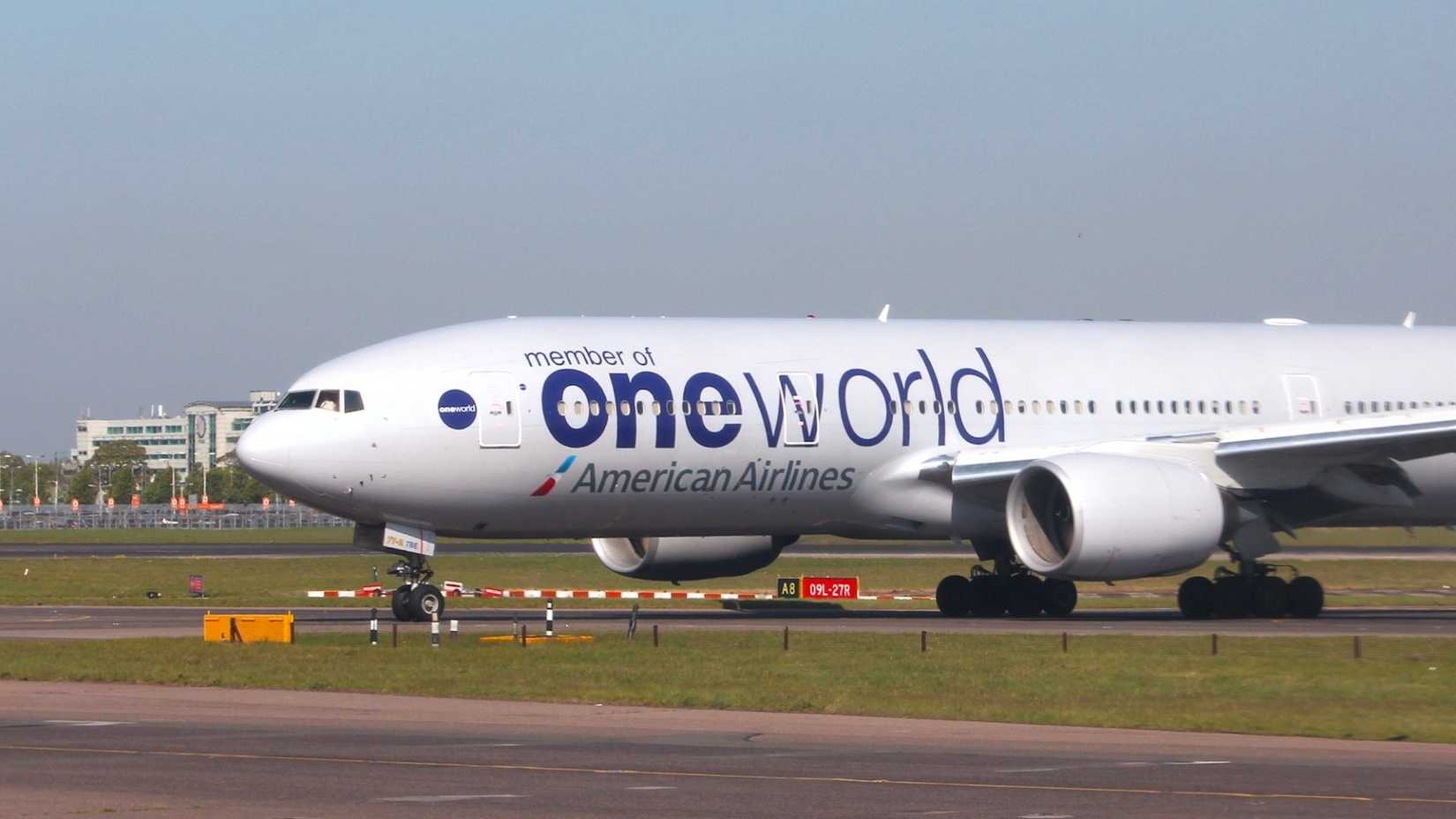 American 777 oneworld Livery