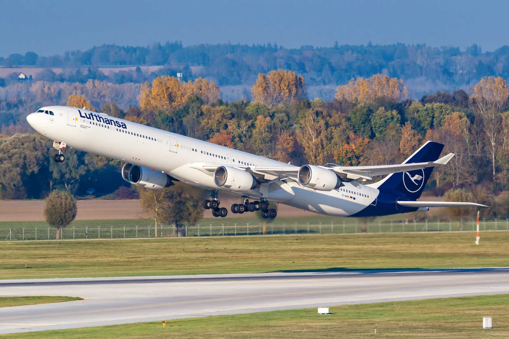 End Of An Era Lufthansa Confirms Date Of Rare Airbus A340 600 s Final end-of-an-era-lufthansa-confirms-date-of-rare-airbus-a340-600-s-final