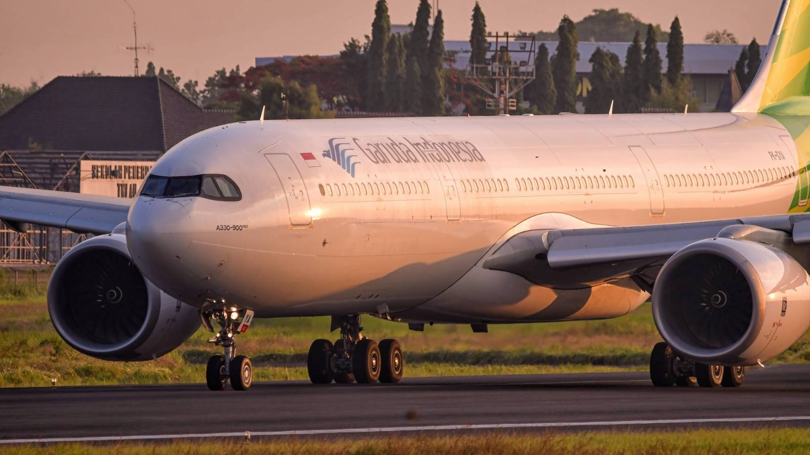 4 Hours & 24 Holding Patterns: What Caused This A330neo To Fly In Circles