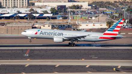 American Airlines Boeing 777-200ER landing in Phoenix.