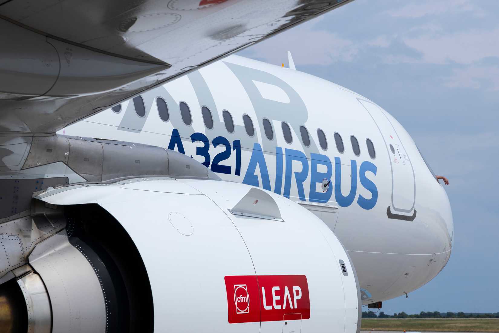 Close up of CFM engine mounted on the Airbus A321XLR 