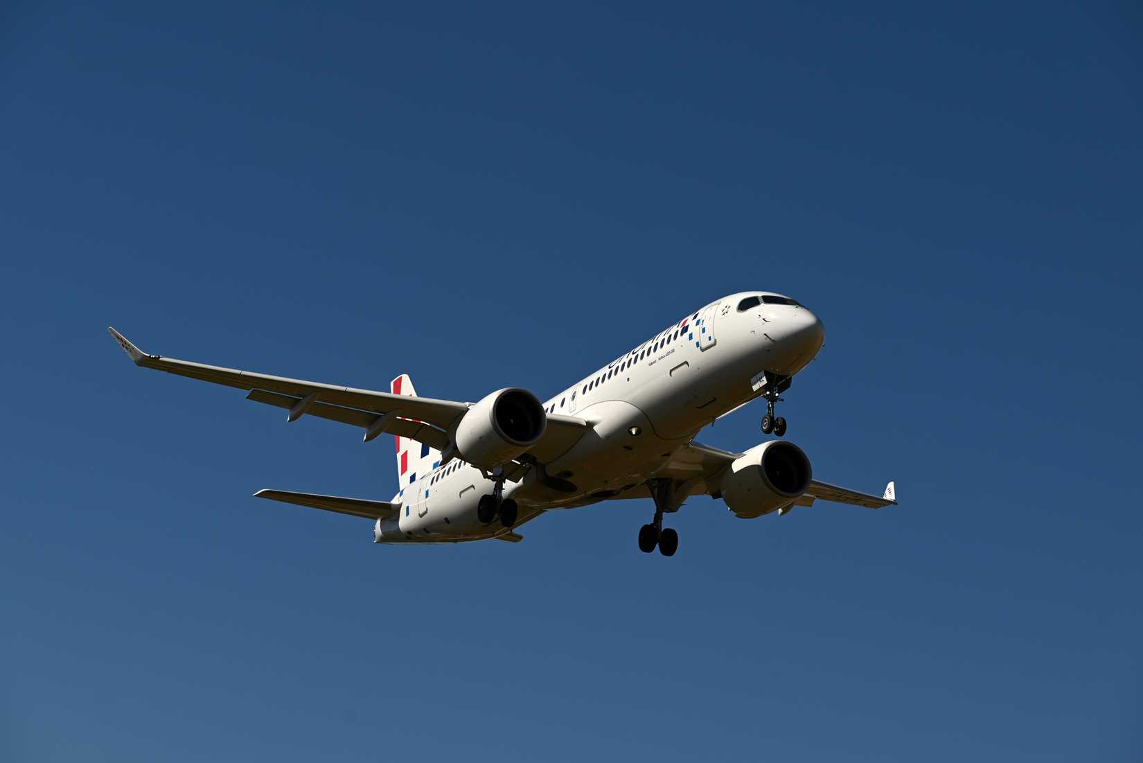 croatia airlines airbus a220-300