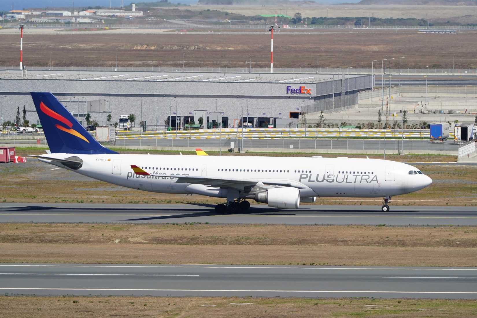 Plus Ultra A330 Taxiing
