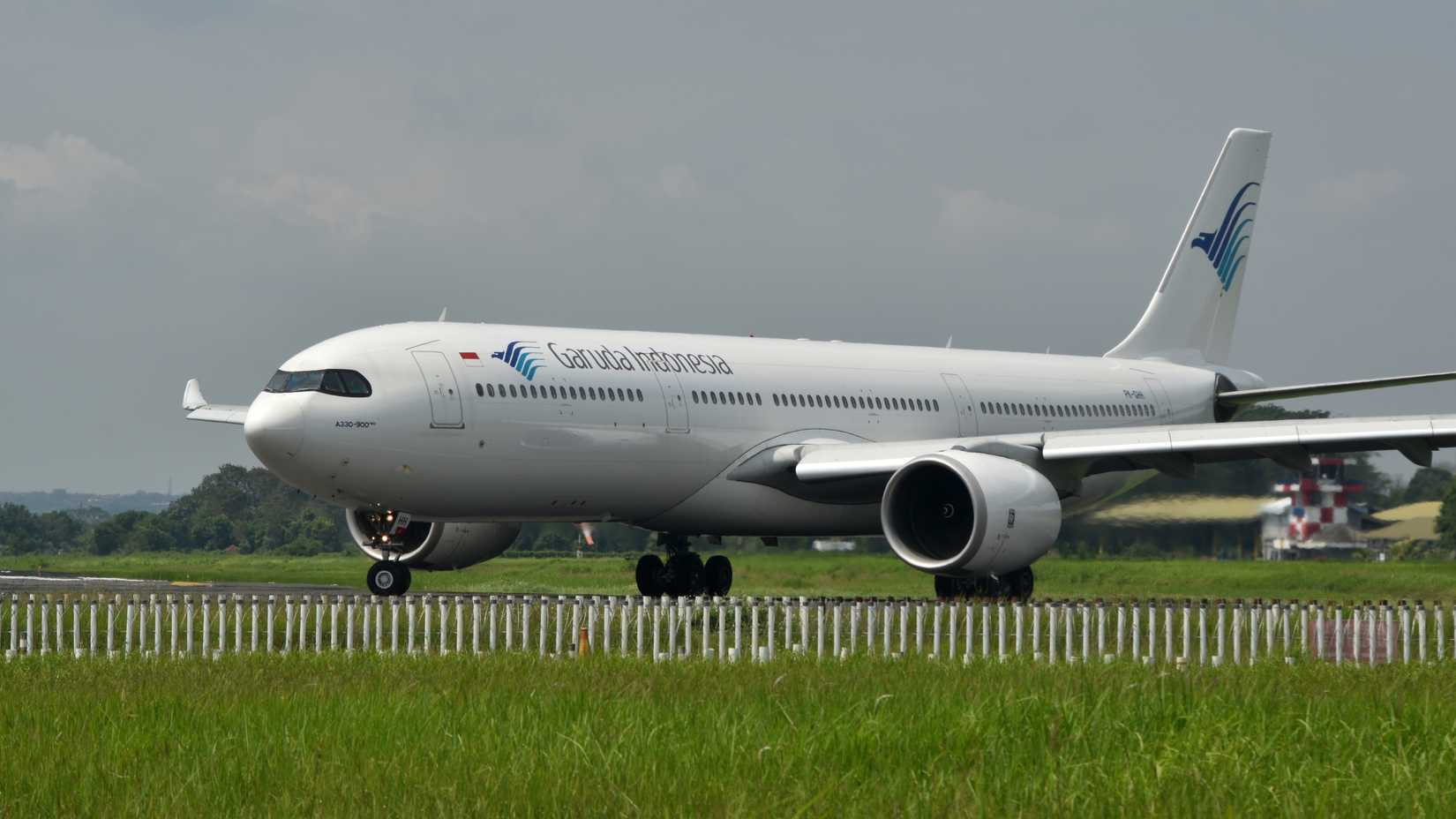 4 Hours & 24 Holding Patterns: What Caused This A330neo To Fly In Circles