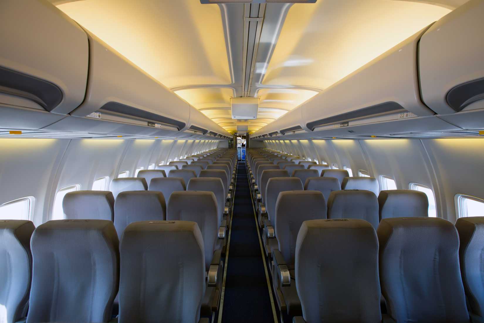Old Widebody Ceiling Architecture & Fluorescent Lighting
