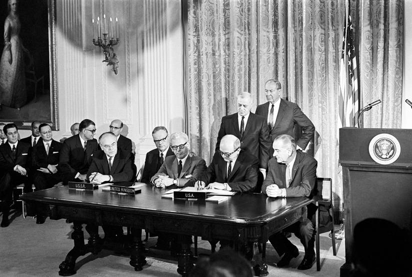  Signing of the Outer Space Treaty on 27 January 1967