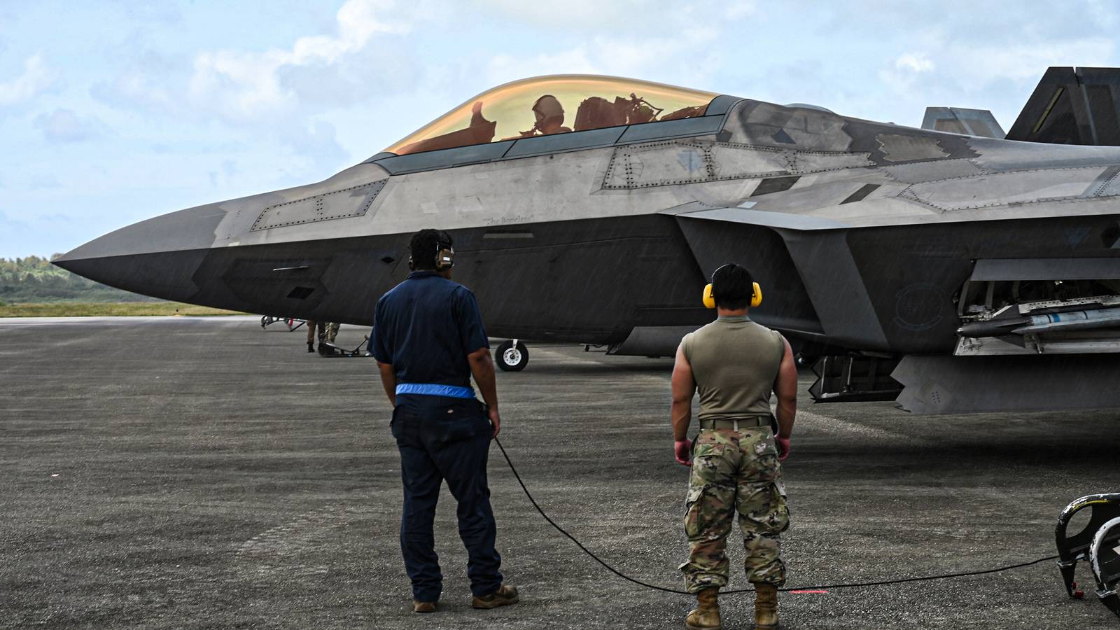 The F-22 Raptor Can't Fight Without GPS: Here's How The Air Force Just Fixed It